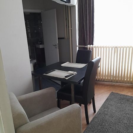 Visoki Stevan Apartments Belgrad Exteriör bild