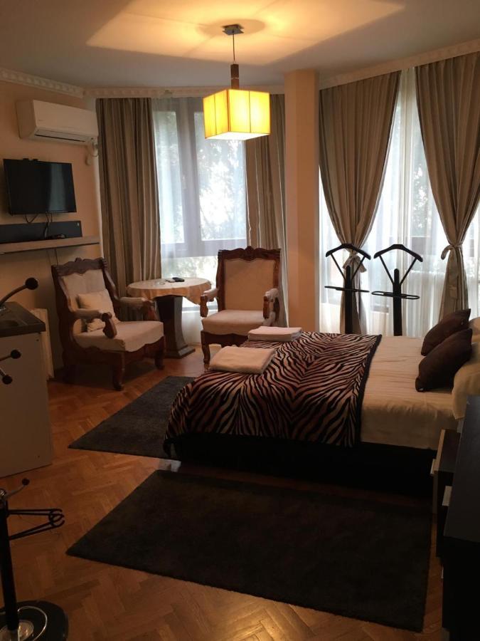 Visoki Stevan Apartments Belgrad Exteriör bild