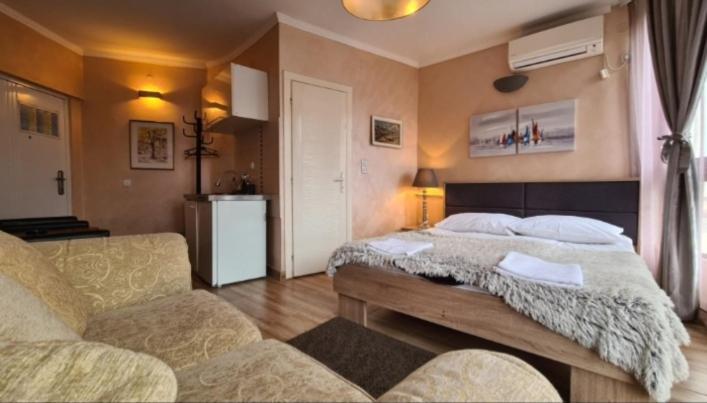 Visoki Stevan Apartments Belgrad Exteriör bild